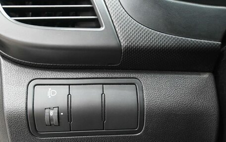 Hyundai Solaris II рестайлинг, 2011 год, 649 900 рублей, 18 фотография