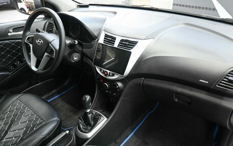 Hyundai Solaris II рестайлинг, 2011 год, 649 900 рублей, 7 фотография