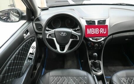 Hyundai Solaris II рестайлинг, 2011 год, 649 900 рублей, 9 фотография