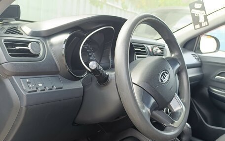 KIA Rio III рестайлинг, 2011 год, 700 000 рублей, 7 фотография