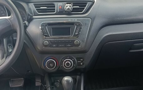 KIA Rio III рестайлинг, 2011 год, 700 000 рублей, 10 фотография