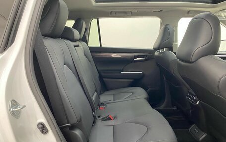 Toyota Highlander, 2025 год, 5 499 000 рублей, 37 фотография