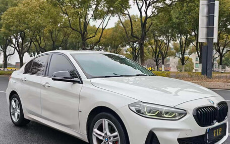 BMW 1 серия, 2022 год, 1 740 000 рублей, 1 фотография