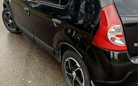 Renault Sandero I, 2012 год, 380 000 рублей, 2 фотография