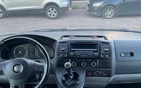 Volkswagen Transporter T5 рестайлинг, 2014 год, 1 750 000 рублей, 3 фотография