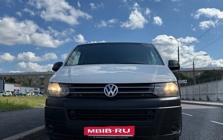 Volkswagen Transporter T5 рестайлинг, 2014 год, 1 750 000 рублей, 5 фотография