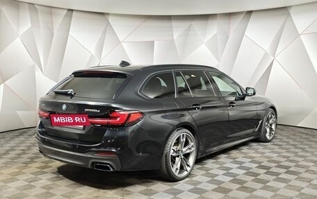 BMW 5 серия, 2019 год, 4 555 000 рублей, 2 фотография