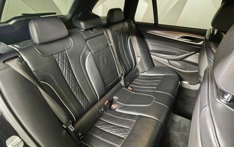 BMW 5 серия, 2019 год, 4 555 000 рублей, 14 фотография