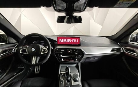 BMW 5 серия, 2019 год, 4 555 000 рублей, 11 фотография