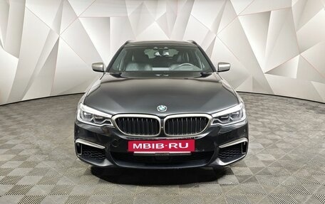 BMW 5 серия, 2019 год, 4 555 000 рублей, 3 фотография