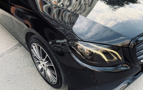 Mercedes-Benz E-Класс, 2018 год, 2 330 000 рублей, 5 фотография