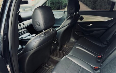 Mercedes-Benz E-Класс, 2018 год, 2 330 000 рублей, 15 фотография