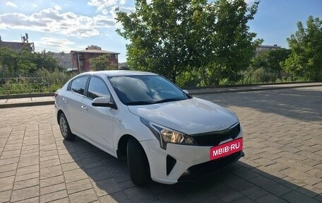 KIA Rio IV, 2021 год, 1 200 000 рублей, 3 фотография