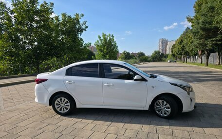 KIA Rio IV, 2021 год, 1 200 000 рублей, 10 фотография