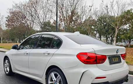 BMW 1 серия, 2022 год, 1 740 000 рублей, 5 фотография