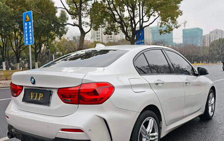 BMW 1 серия, 2022 год, 1 740 000 рублей, 4 фотография