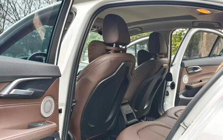 BMW 1 серия, 2022 год, 1 740 000 рублей, 11 фотография