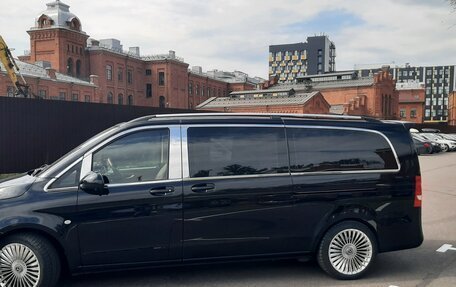 Mercedes-Benz Vito, 2021 год, 4 900 000 рублей, 2 фотография