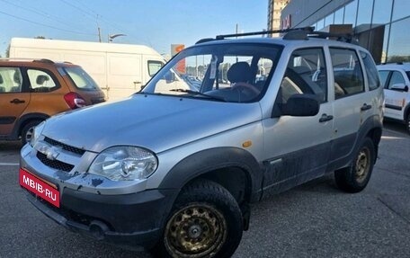 Chevrolet Niva I рестайлинг, 2010 год, 249 000 рублей, 1 фотография