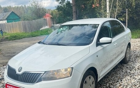 Skoda Rapid I, 2014 год, 920 000 рублей, 3 фотография