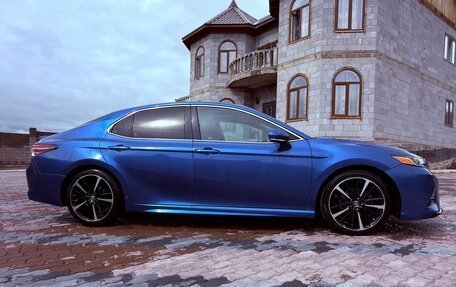 Toyota Camry, 2017 год, 1 699 000 рублей, 8 фотография