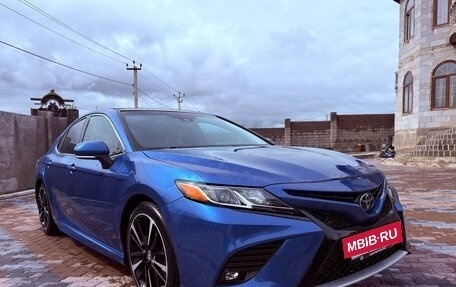 Toyota Camry, 2017 год, 1 699 000 рублей, 5 фотография