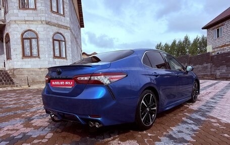 Toyota Camry, 2017 год, 1 699 000 рублей, 9 фотография