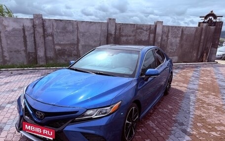 Toyota Camry, 2017 год, 1 699 000 рублей, 2 фотография