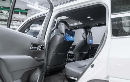 Toyota Land Cruiser, 2026 год, 13 990 000 рублей, 22 фотография