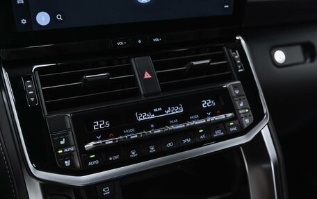 Toyota Land Cruiser, 2026 год, 13 990 000 рублей, 16 фотография