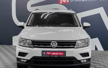 Volkswagen Tiguan II, 2018 год, 1 849 900 рублей, 2 фотография
