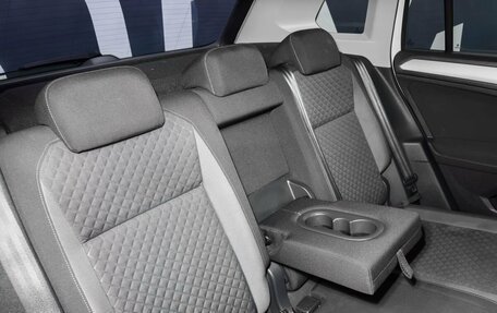 Volkswagen Tiguan II, 2018 год, 1 849 900 рублей, 20 фотография