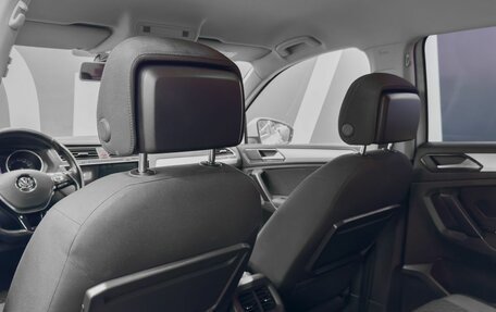 Volkswagen Tiguan II, 2018 год, 1 849 900 рублей, 18 фотография