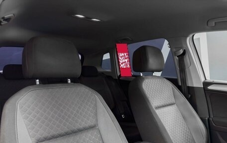 Volkswagen Tiguan II, 2018 год, 1 849 900 рублей, 19 фотография