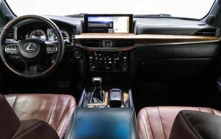 Lexus LX III, 2018 год, 6 195 000 рублей, 23 фотография