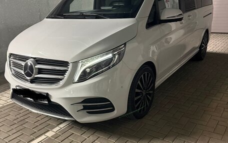 Mercedes-Benz V-Класс, 2019 год, 5 500 000 рублей, 1 фотография