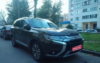 Mitsubishi Outlander III рестайлинг 3, 2020 год, 2 290 000 рублей, 1 фотография