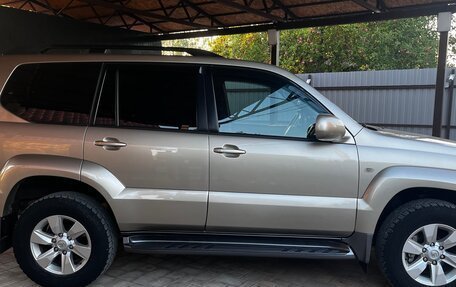 Toyota Land Cruiser Prado 120 рестайлинг, 2005 год, 1 930 000 рублей, 7 фотография