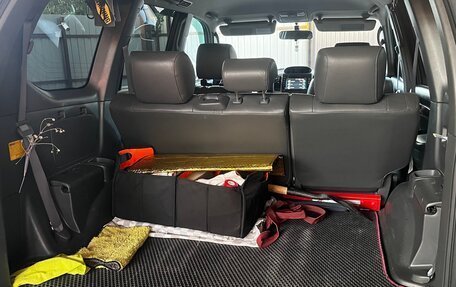 Toyota Land Cruiser Prado 120 рестайлинг, 2005 год, 1 930 000 рублей, 16 фотография