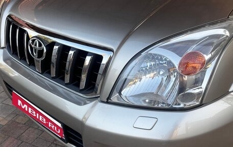 Toyota Land Cruiser Prado 120 рестайлинг, 2005 год, 1 930 000 рублей, 10 фотография