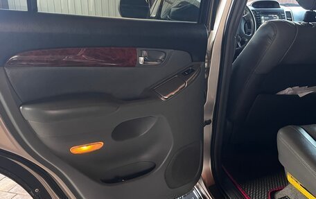 Toyota Land Cruiser Prado 120 рестайлинг, 2005 год, 1 930 000 рублей, 18 фотография