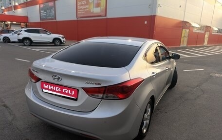 Hyundai Avante, 2011 год, 870 000 рублей, 3 фотография