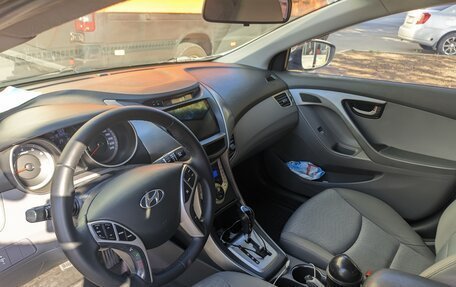 Hyundai Avante, 2011 год, 870 000 рублей, 13 фотография