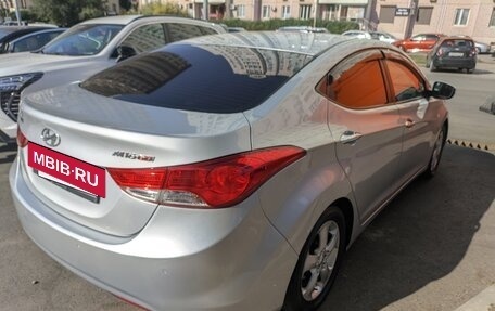 Hyundai Avante, 2011 год, 870 000 рублей, 5 фотография