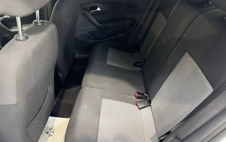 Volkswagen Polo VI (EU Market), 2015 год, 895 000 рублей, 24 фотография