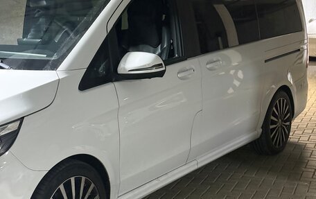 Mercedes-Benz V-Класс, 2019 год, 5 500 000 рублей, 7 фотография