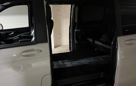 Mercedes-Benz V-Класс, 2019 год, 5 500 000 рублей, 9 фотография