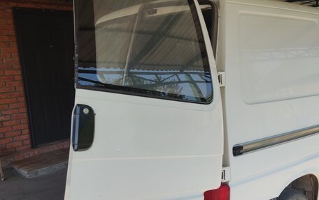 Volkswagen Transporter T4, 1991 год, 480 000 рублей, 2 фотография