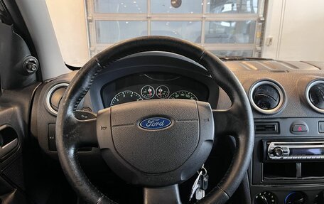 Ford Fusion I, 2006 год, 280 000 рублей, 10 фотография
