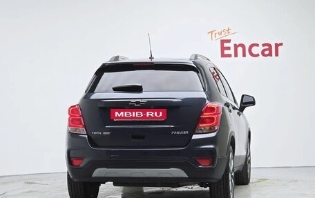 Chevrolet Trax, 2021 год, 1 270 000 рублей, 3 фотография
